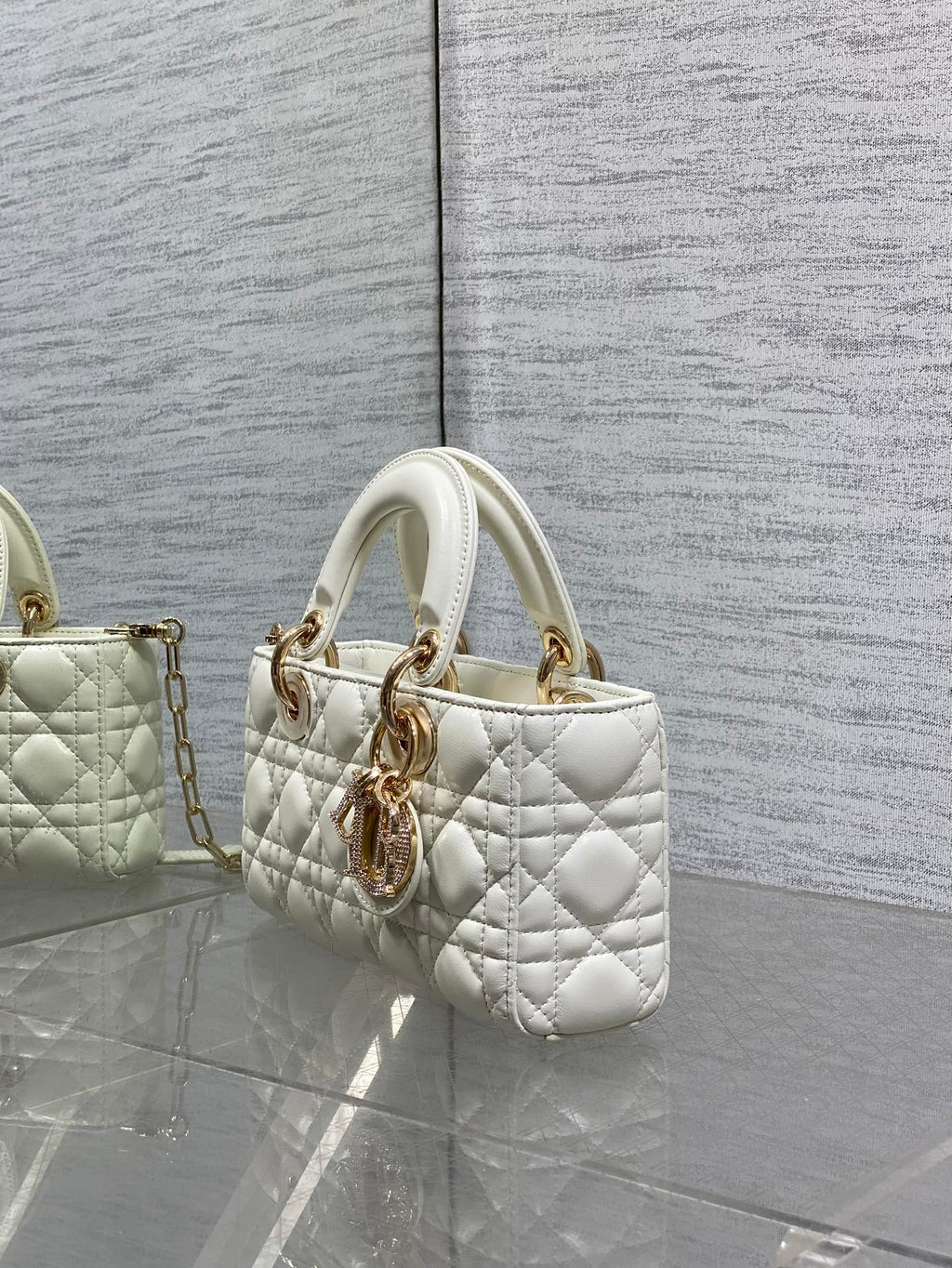DIOR 25S SMALL LADY D‑JOY BAG 22 IN IVORY CALFSKIN GOLD HARDWARE