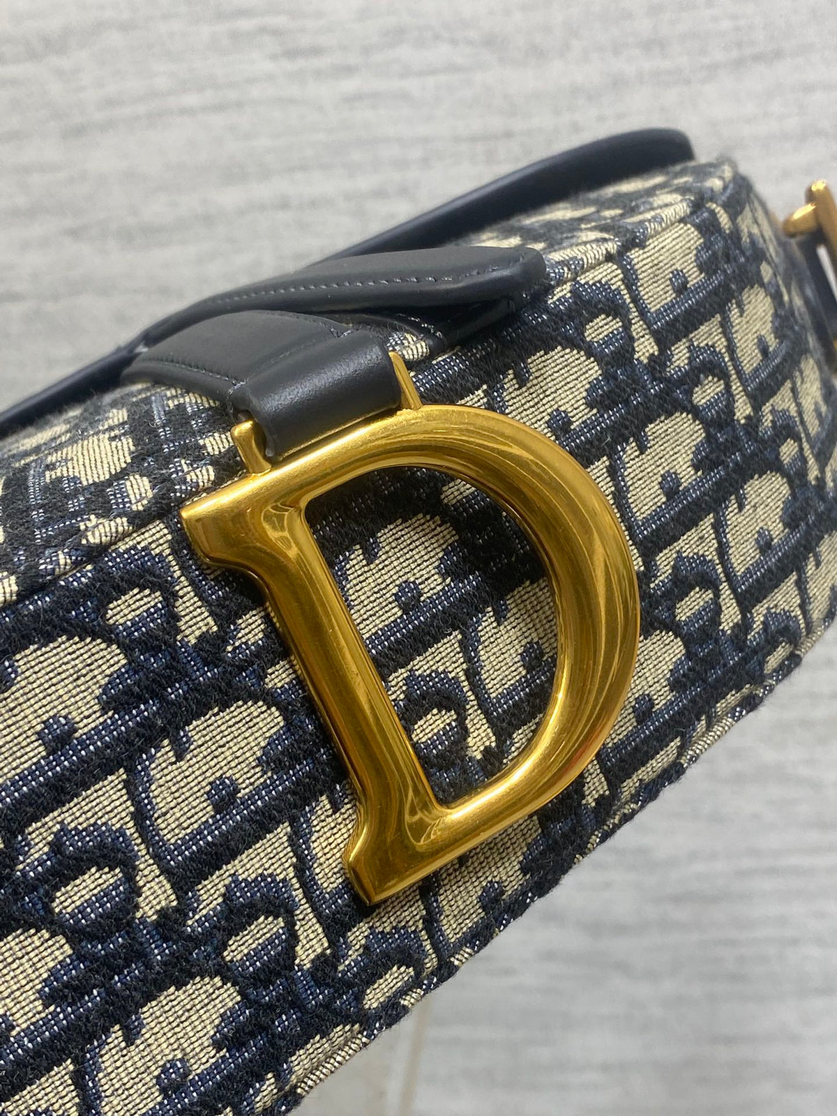 DIOR 25S MINI SOFT SADDLE BAG 19 IN BLUE DIOR OBLIQUE JACQUARD AND SMOOTH CALFSKIN